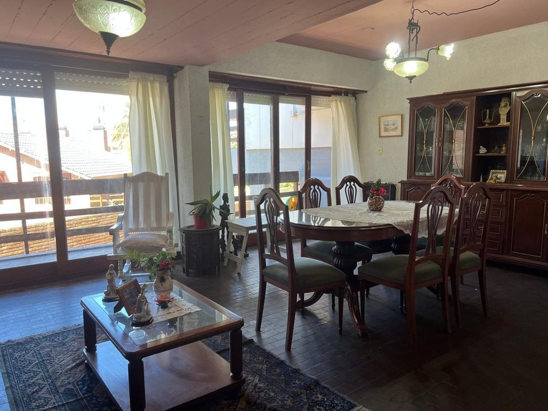 Venta departamento 5 ambientes  Villa Gesell