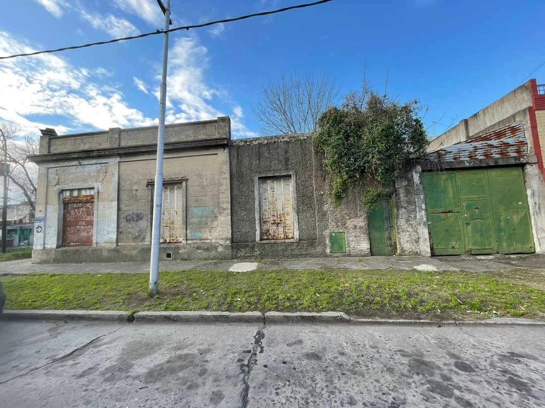 LOTE EN VENTA-EXCEL. ESQUINA P/USO COMERCIAL-LANÚS