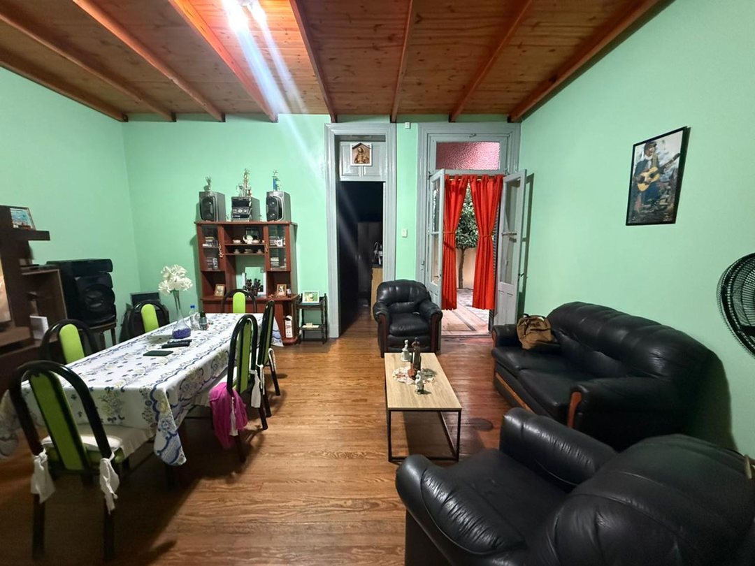 Casa en Venta cuatro ambientes Patio  Sarandi