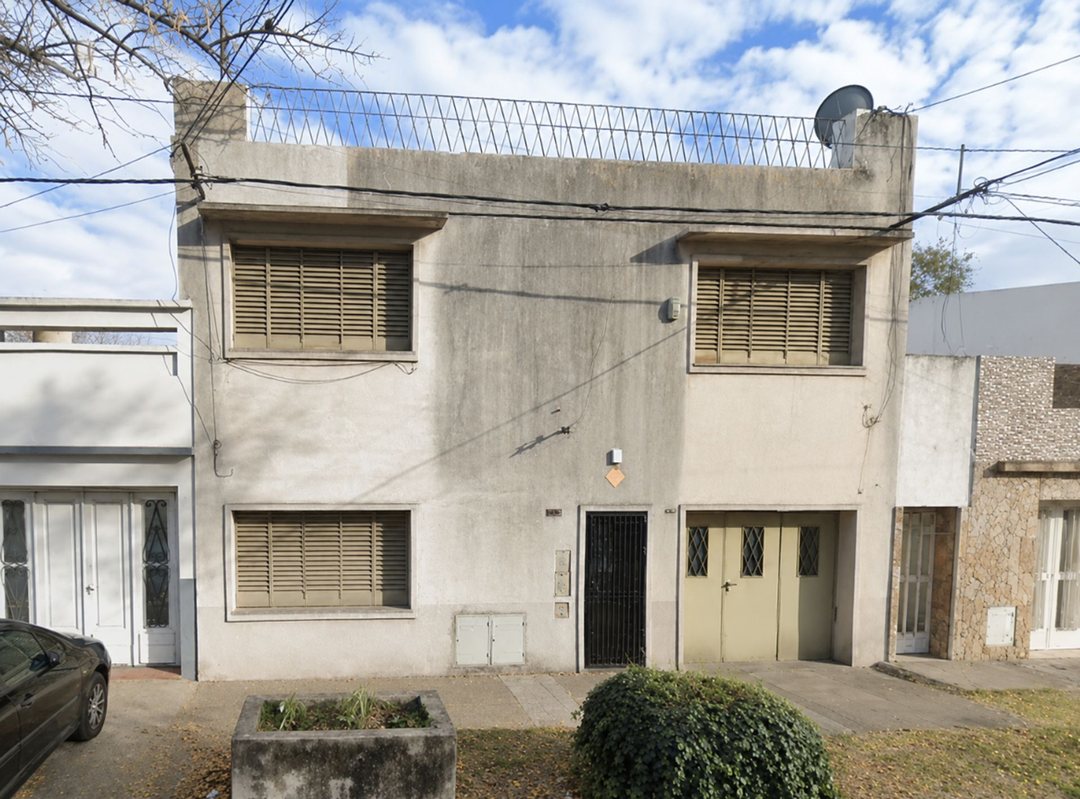 VENTA CASA 2 DORM C/TERRAZA