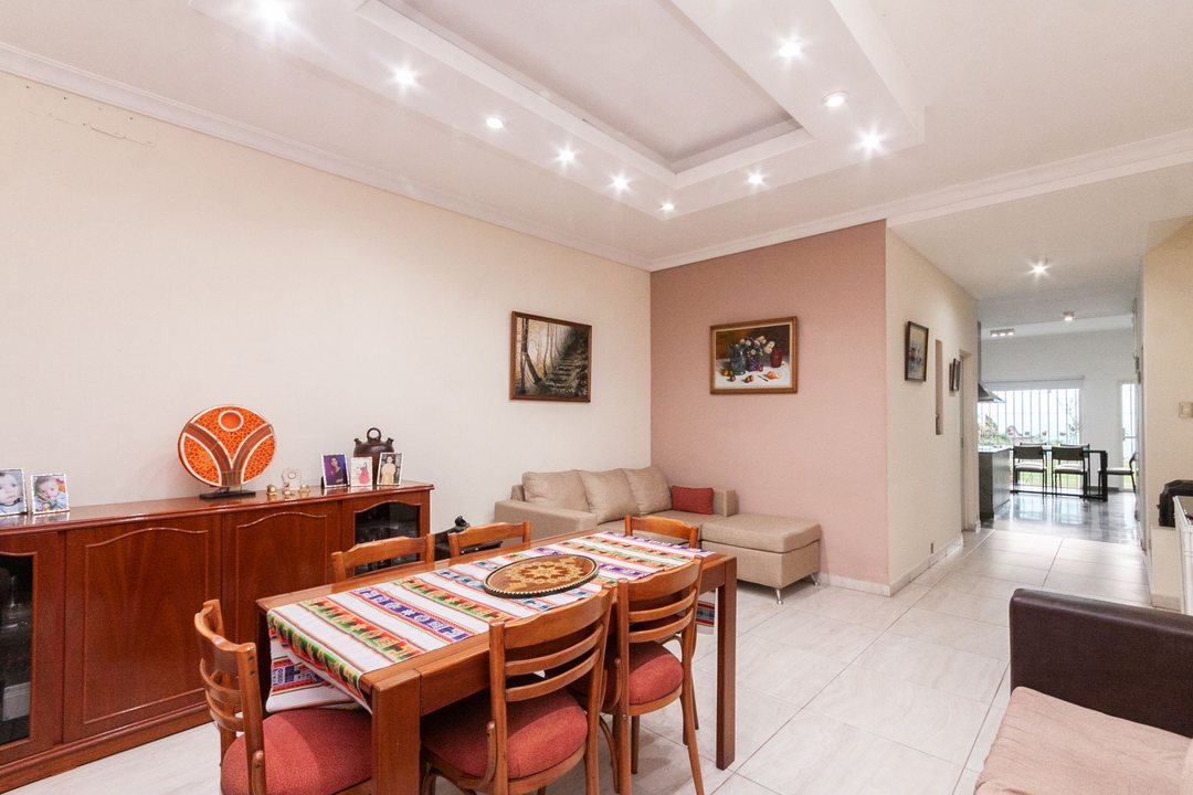 VENTA CASA 6 AMB O MULTIFAMILIAR PARQUE COCHERA