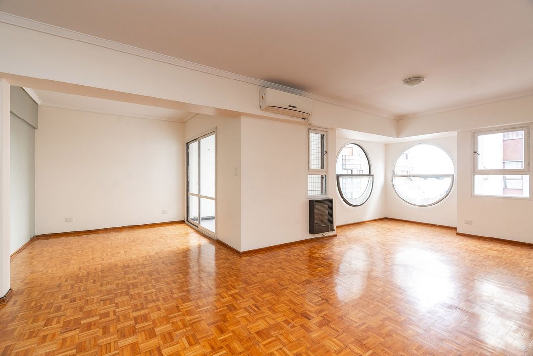 Penthouse 4 ambientes 4 balcones terraza y cochera
