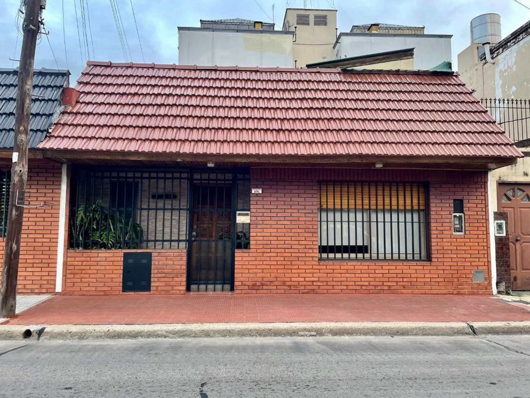 VENTA PH 3 AMBIENTES RAMOS MEJIA CON COCHERA