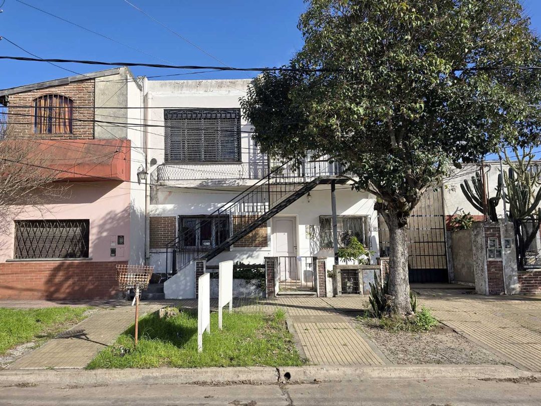 VENTA PH 3 AMBIENTES CASTELAR SUR