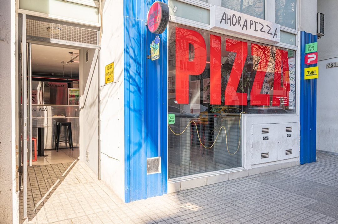 SE VENDE PIZZERÍA ( FONDO) EN NUEVA CORDOBA