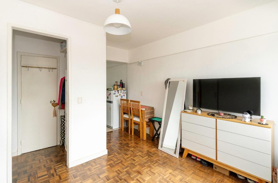 MONOAMBIENTE EN VENTA. SUIPACHA 400 CABA APTO PROF