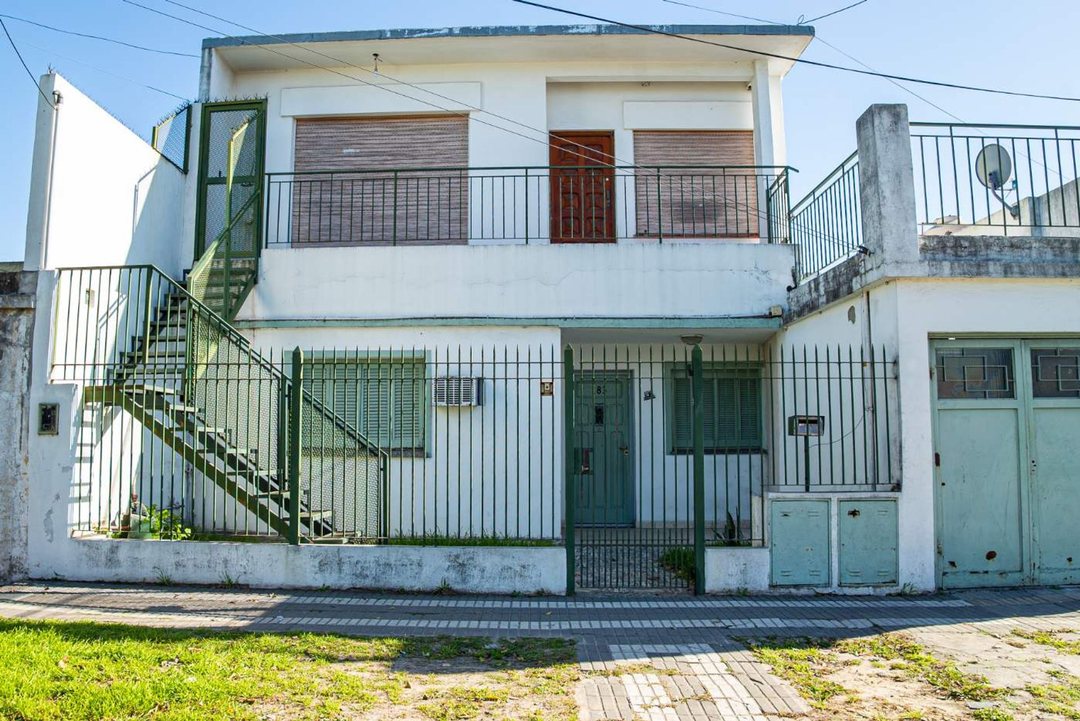 CASA 4 AMBIENTES EN VENTA EN TEMPERLEY