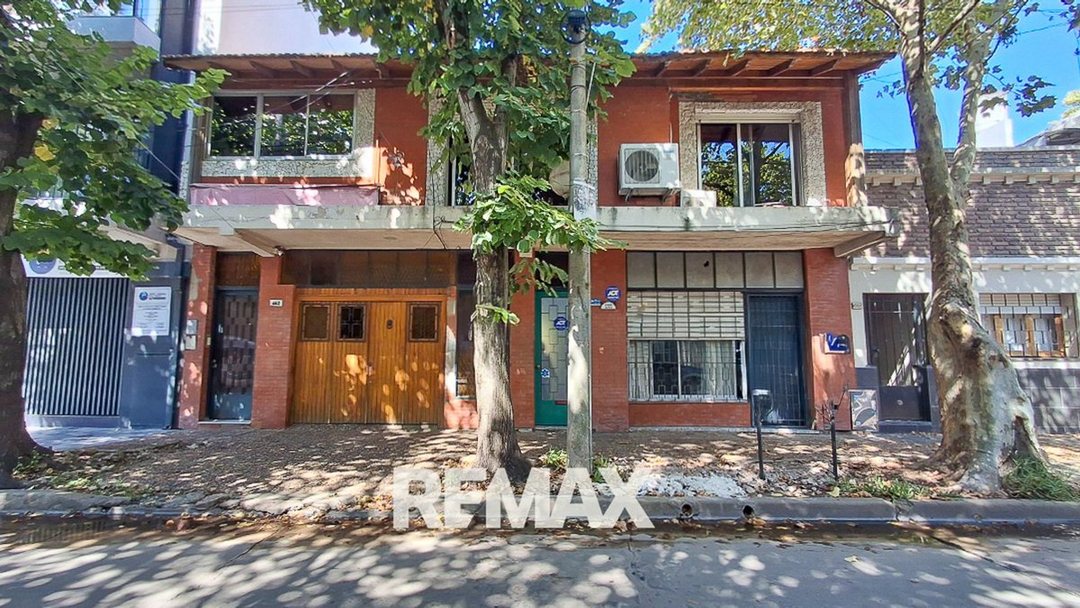 Venta hotel y casa 12 dormitorios 11 baños Zarate