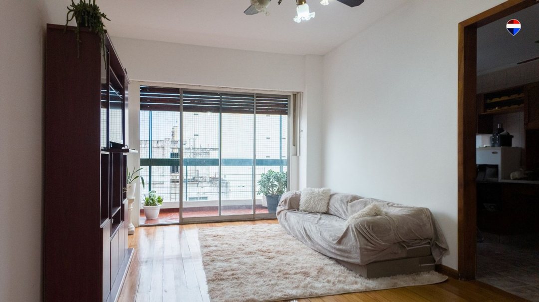 DEPTO 3 AMBIENTES CON BALCON AL FRENTE AVELLANEDA