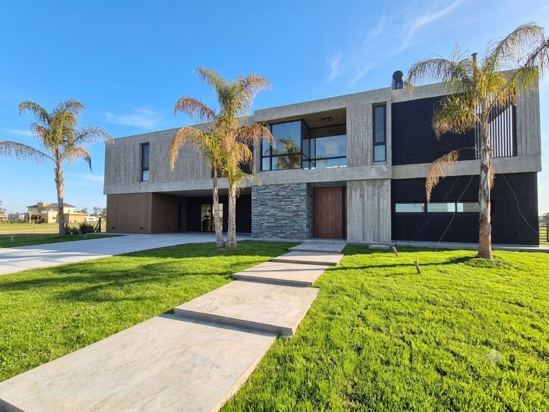 CASA EN VENTA EN FINCAS DE SAN VICENTE A LA LAGUNA