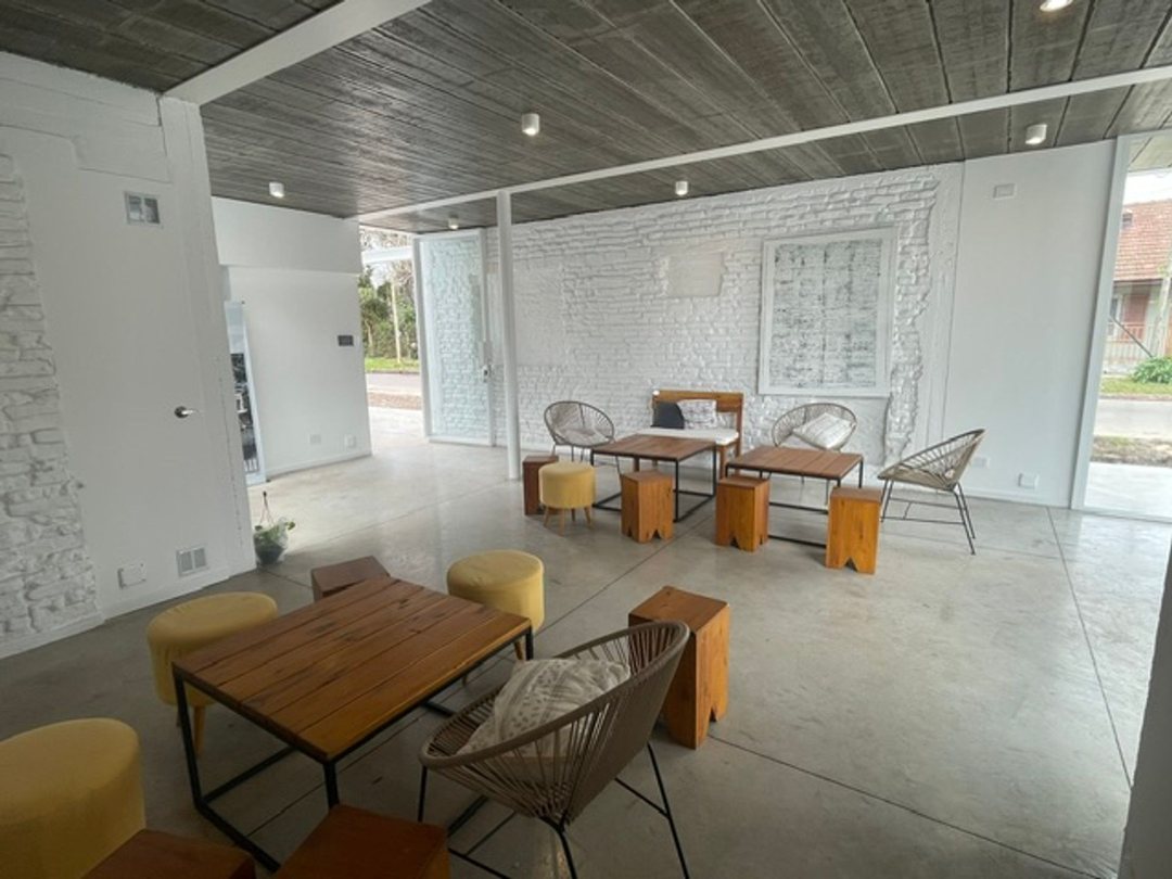 Local Comercial a Estrenar City Bell. Complejo RH