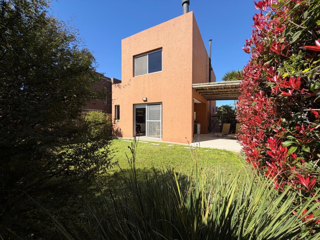 VENTA CASA 4AMB B°CALIFORNIA VILLAGE APTO CREDITO