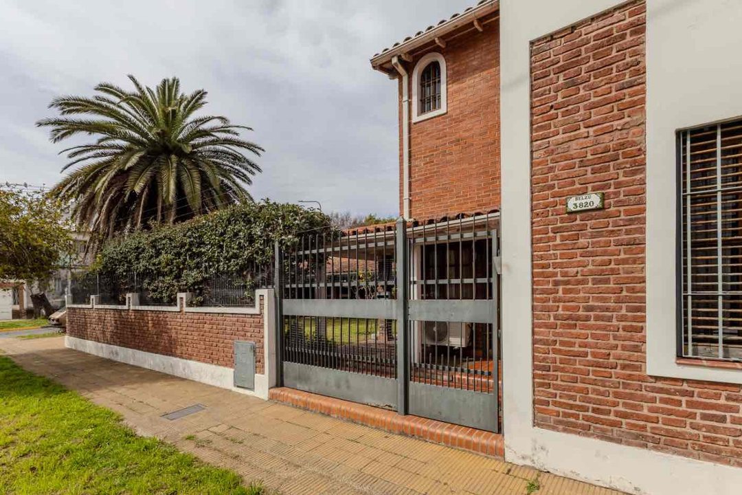 VENTA CASA MUNRO DOBLE LOTE, DOBLE ACCESO Y JARDIN