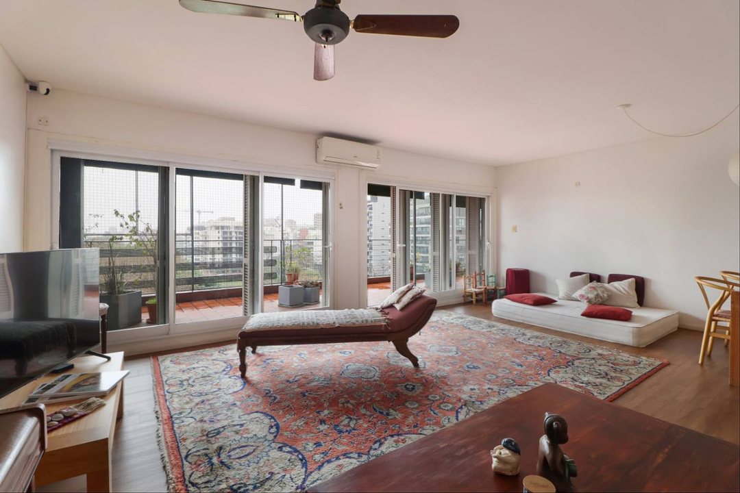 Venta 4 ambientes Colegiales con Balcón Terraza