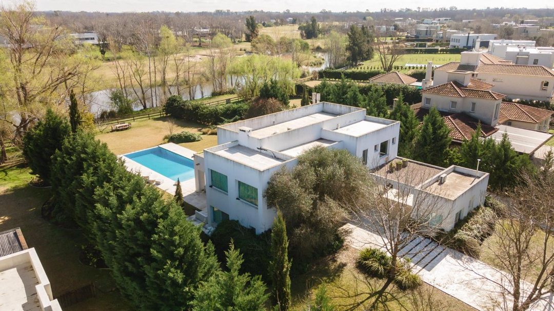 VENTA CASA ESTANCIAS DEL PILAR/BARRIO EL GOLF