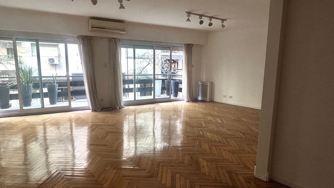 Recoleta - VENTA - Dúplex 3 cuartos c/ dependencia