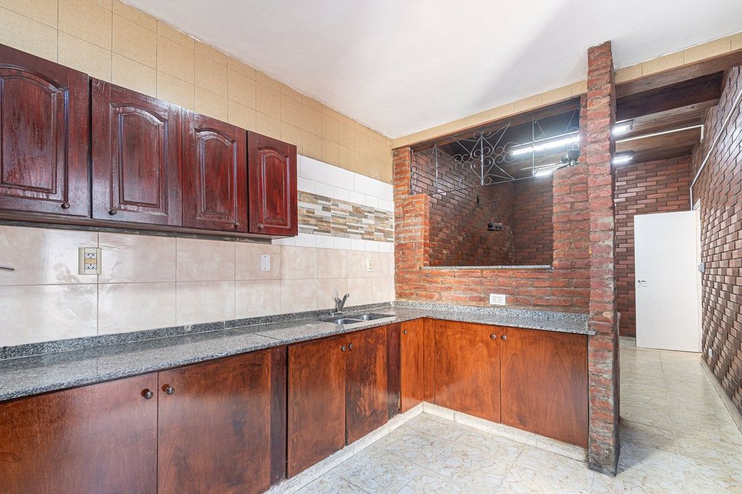 VENTA PH 4 AMBIENTES POMPEYA AL FRENTE BALCON