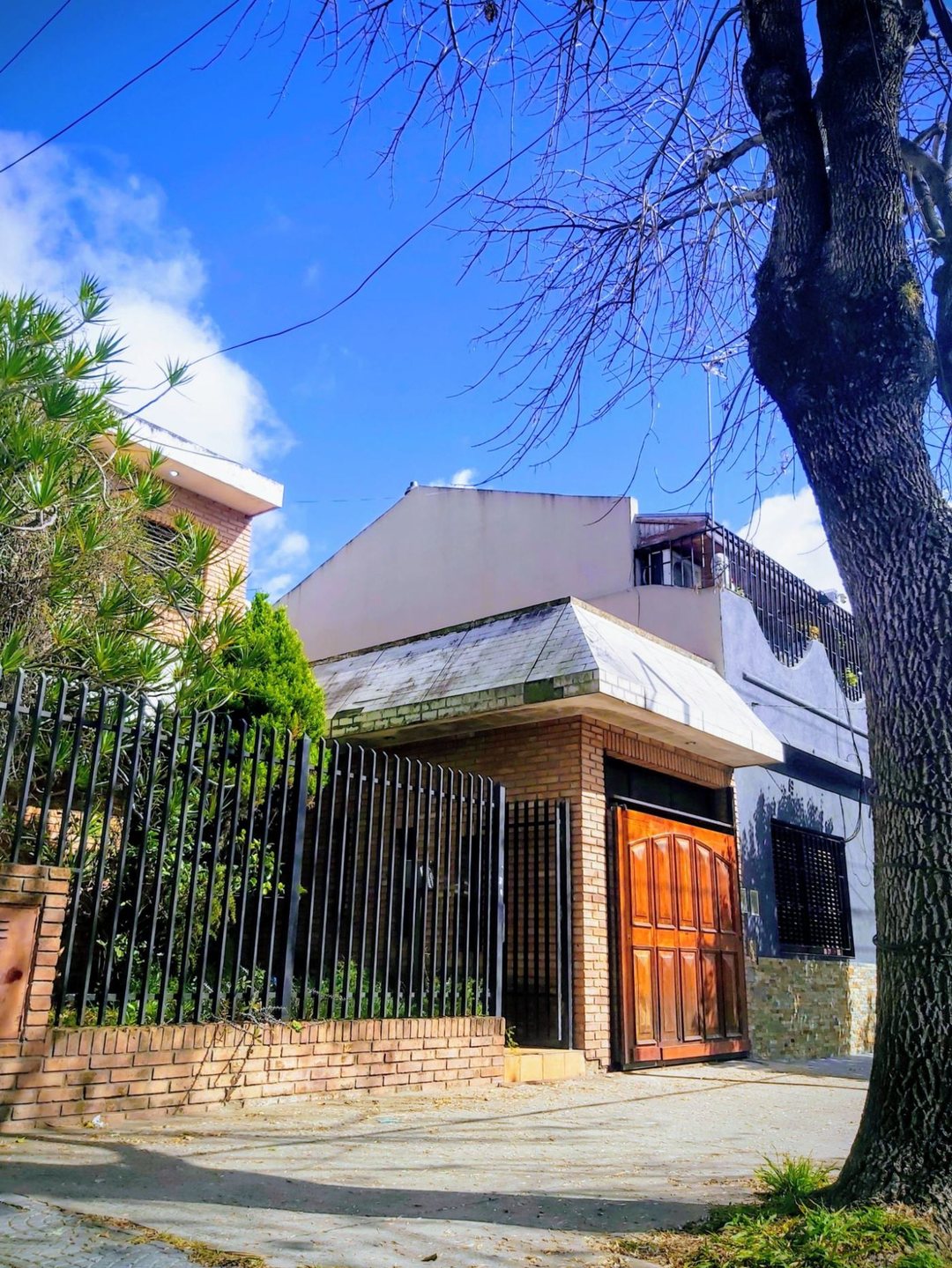 CASA EN VENTA 4 AMB CON PARQUE, VILLA LUGANO