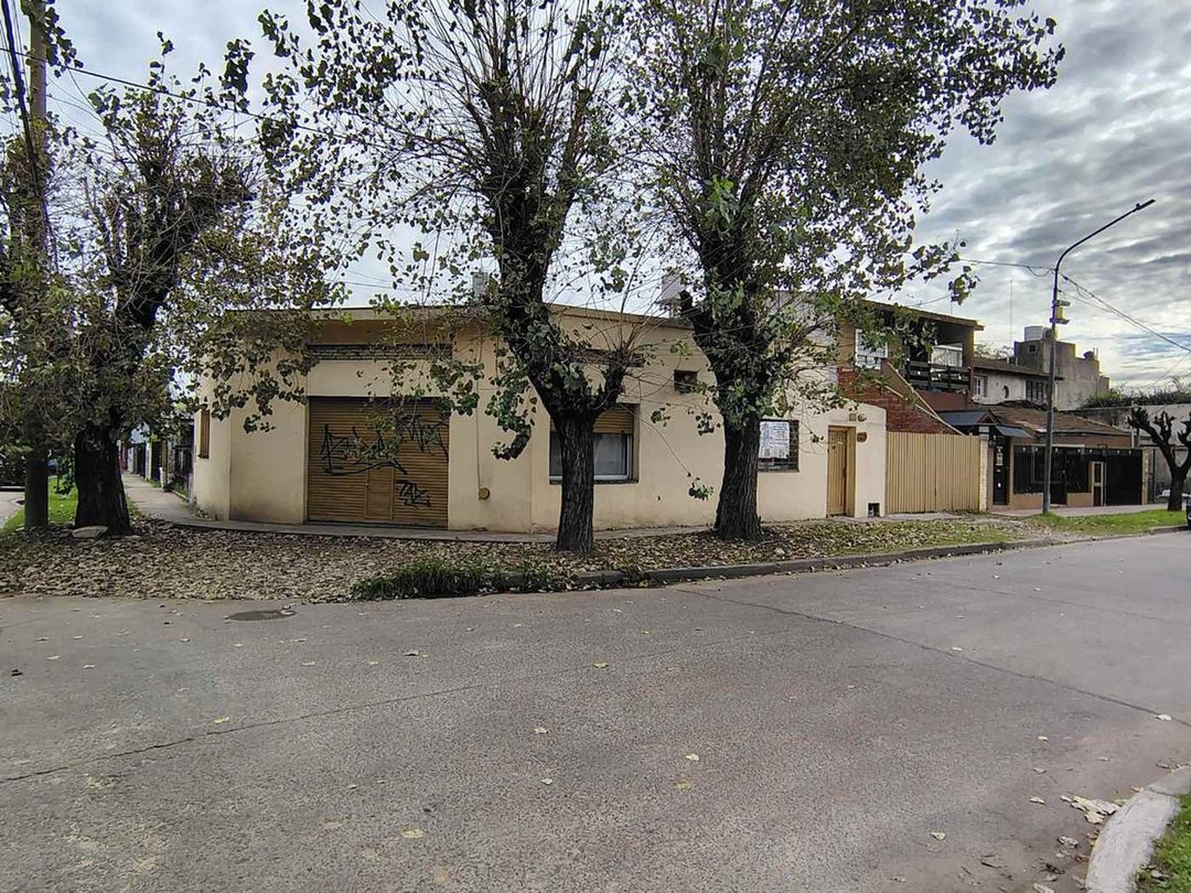 CASA 4 AMB EN LOTE PROPIO VILLA TESEI NUEVO VALOR