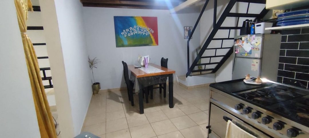 VENTA CASA 3 AMB -DERQUI - PILAR