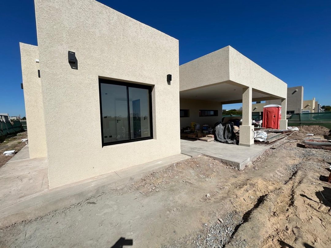 Casa de 5 ambientes en Venta en Canning