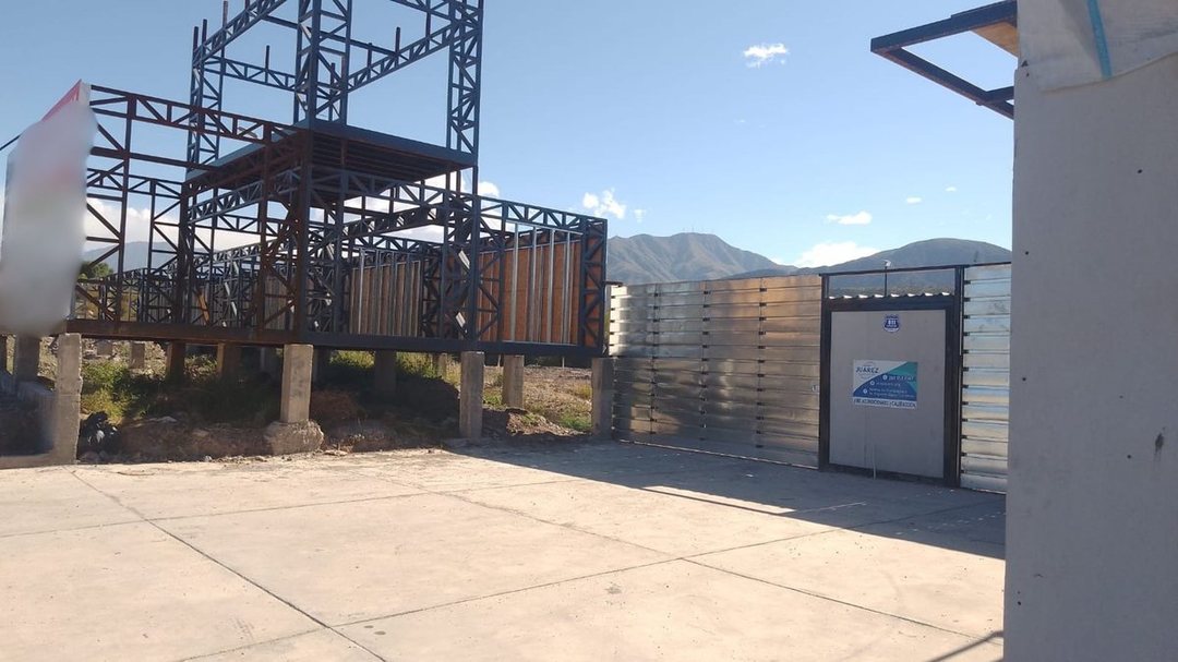 VENTA LOCAL COMERCIAL EN POZO, EL CHALLAO MENDOZA