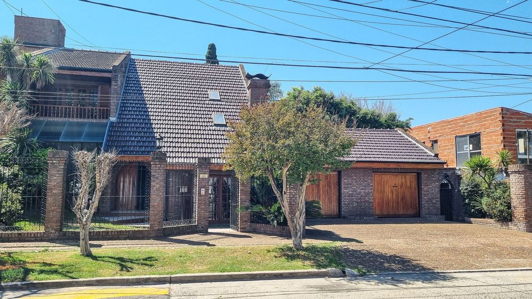 VENTA CASA 3 DORMIT PILETA JARDIN DON TORCUATO