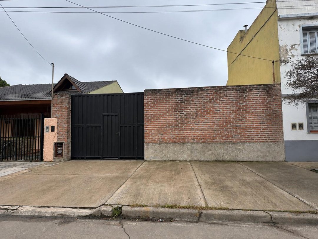 LOTE de 10x32m en VENTA en Villa Bosch- PERMUTA