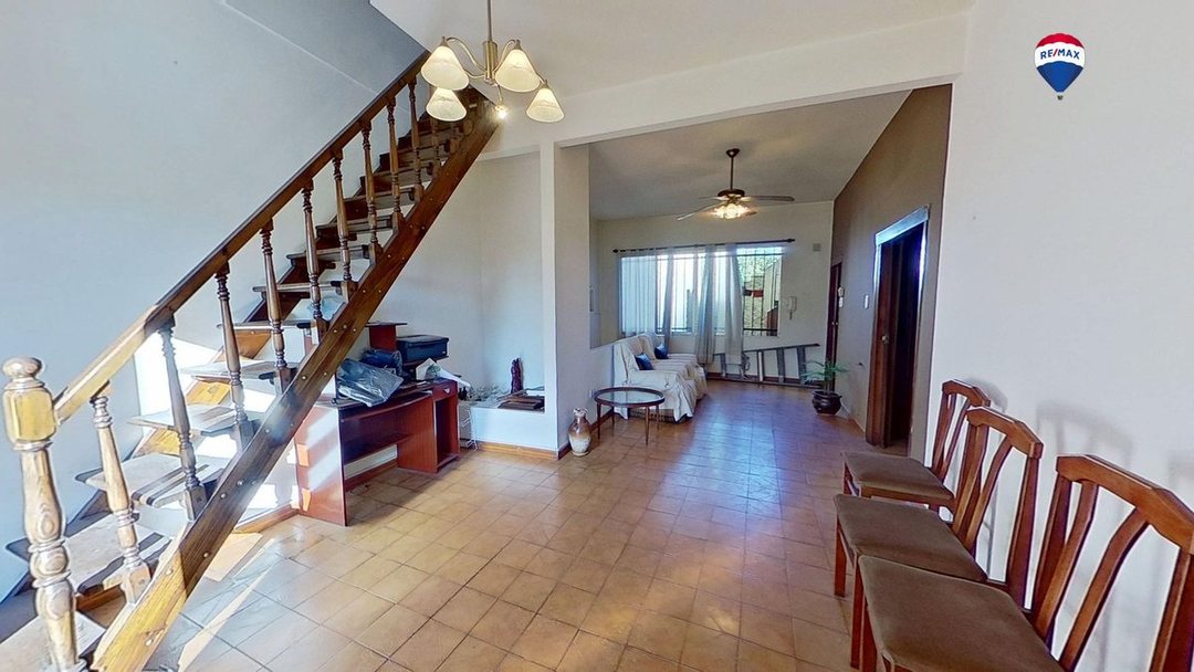 VENTA PH 4 AMBIENTES CIUDADELA SIN EXPENSAS FRENTE