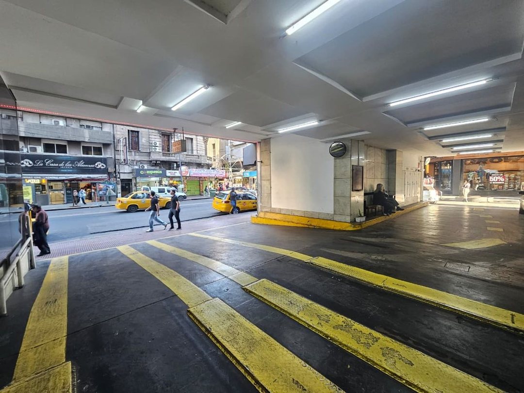 VENTA COCHERA PLENO CENTRO, EDIFICIO SHELL