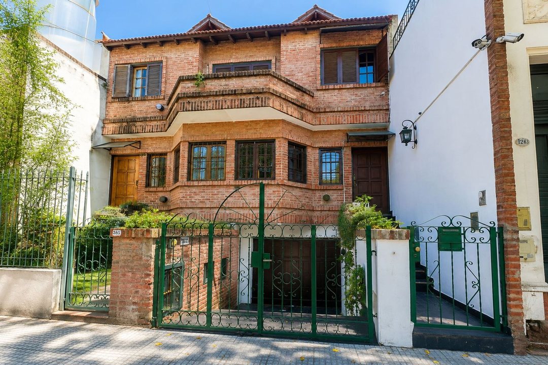 VENTA TRIPLEX CABALLITO 6 AMB 5 BAÑOS 3 COCHERAS