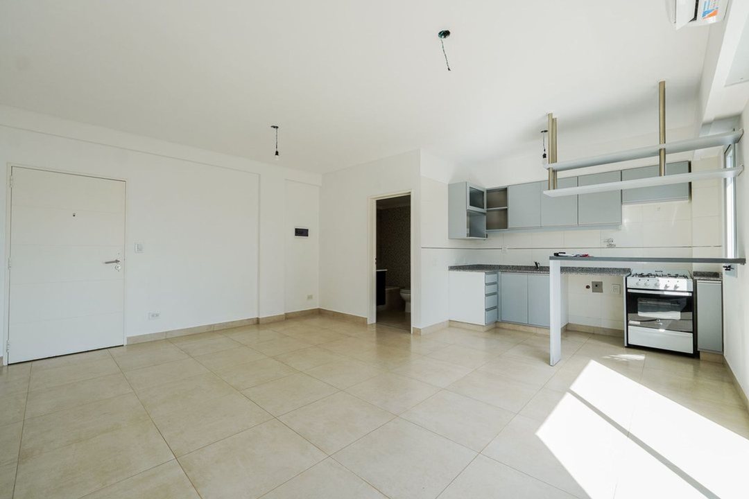 MONOAMBIENTE VENTA PARQUE CHAS CON BALCON
