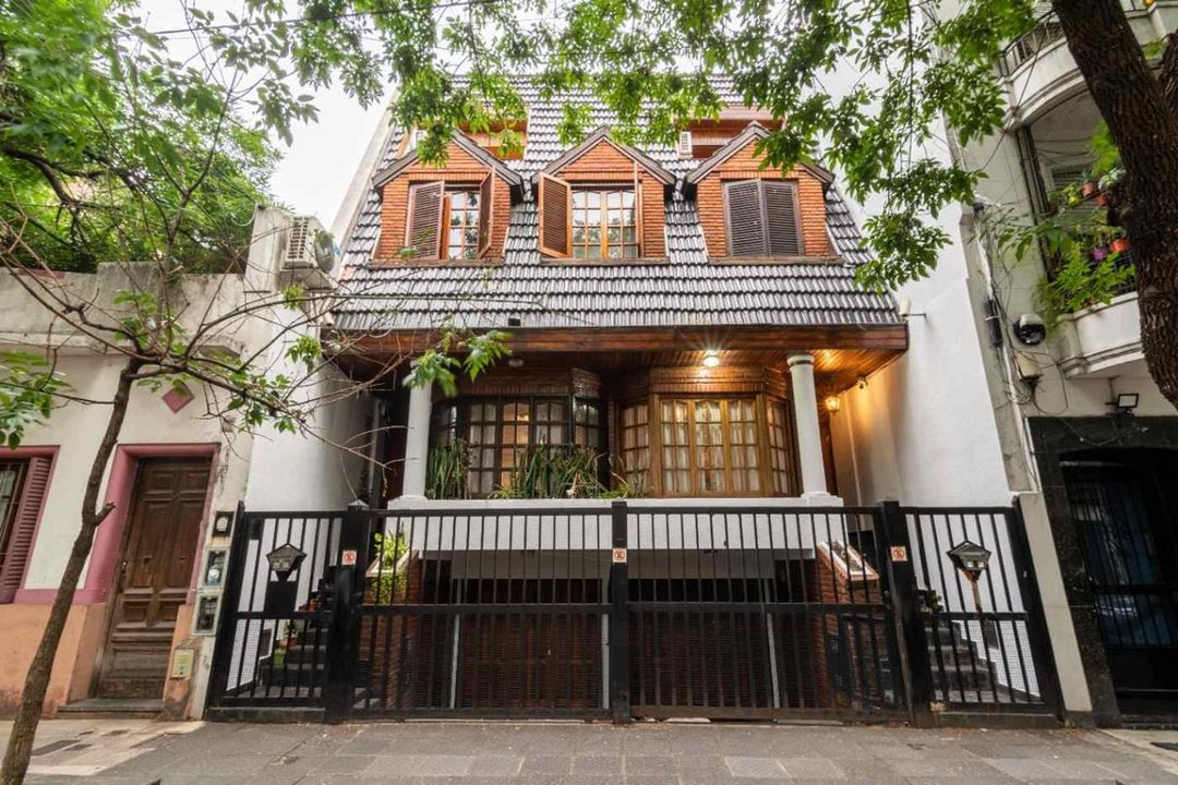 VENTA DE TRIPLEX  6 AMBIEN  COCHERAS SAN CRISTOBAL