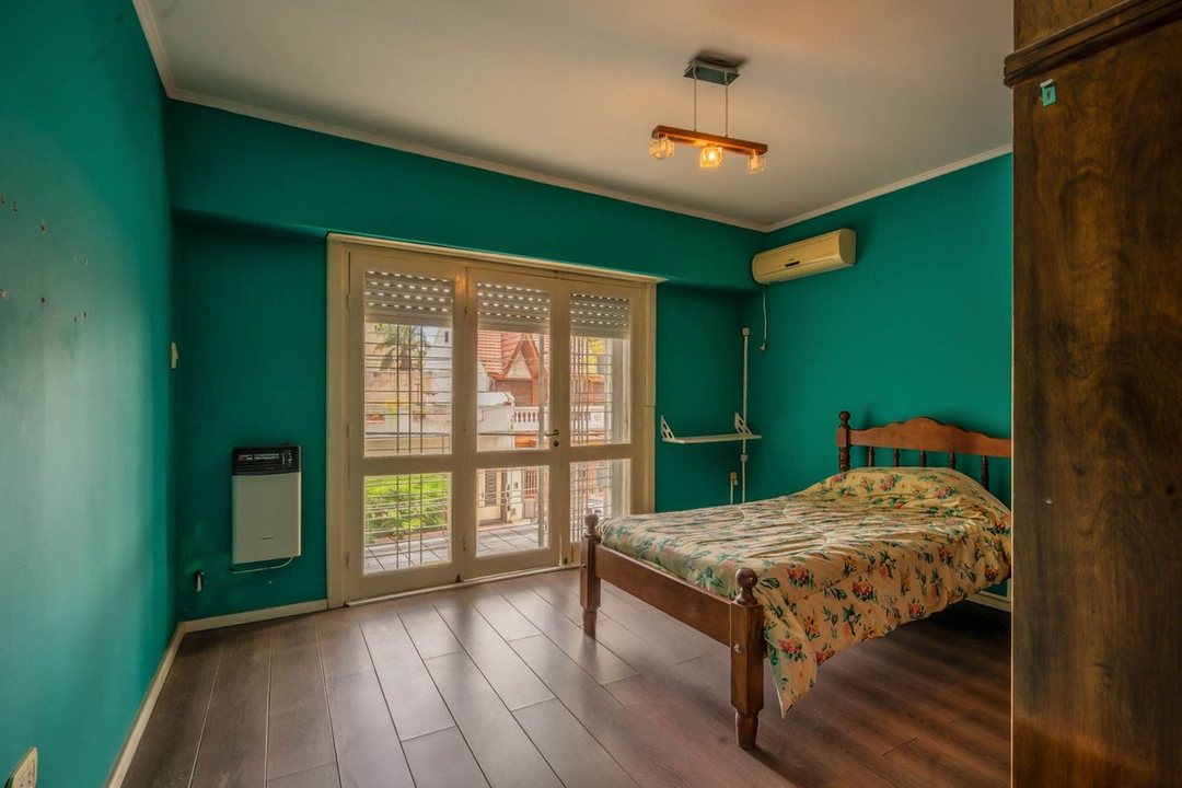 CASA 4 AMBIENTES EN VENTA LANUS ESTE CON TERRAZA
