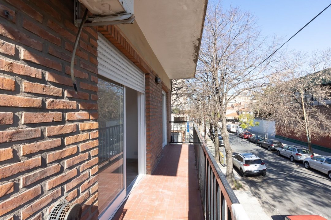 DEPARTAMENTO VENTA 2 AMBIENTES VL PUEYRREDÓN COCHE