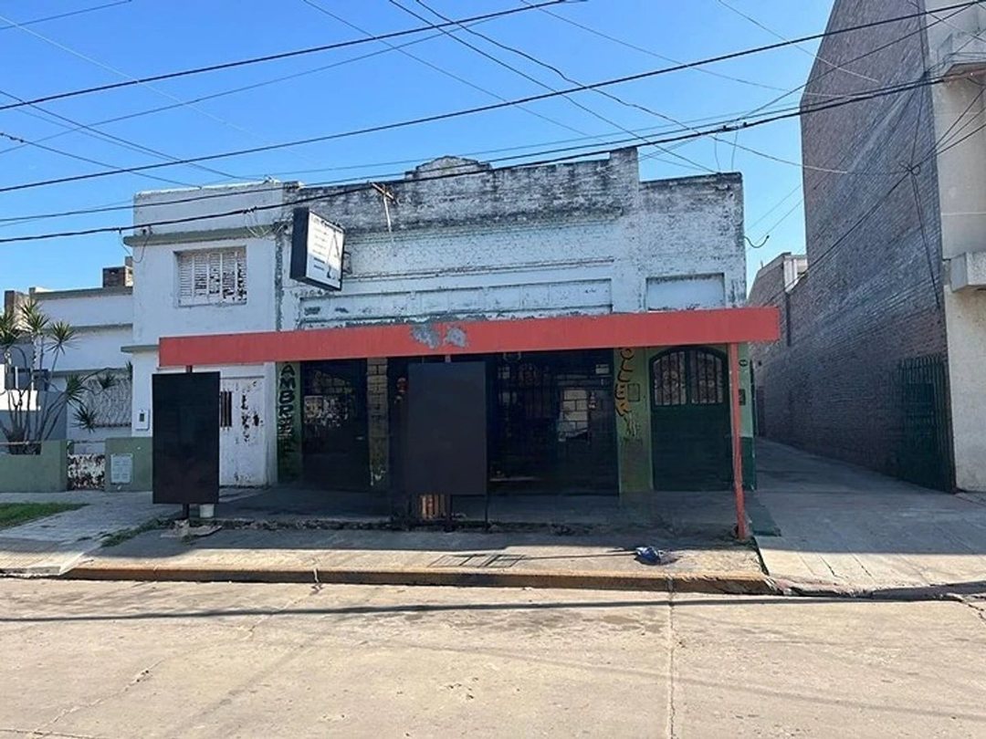 Venta de casas con galpón Santa Fe