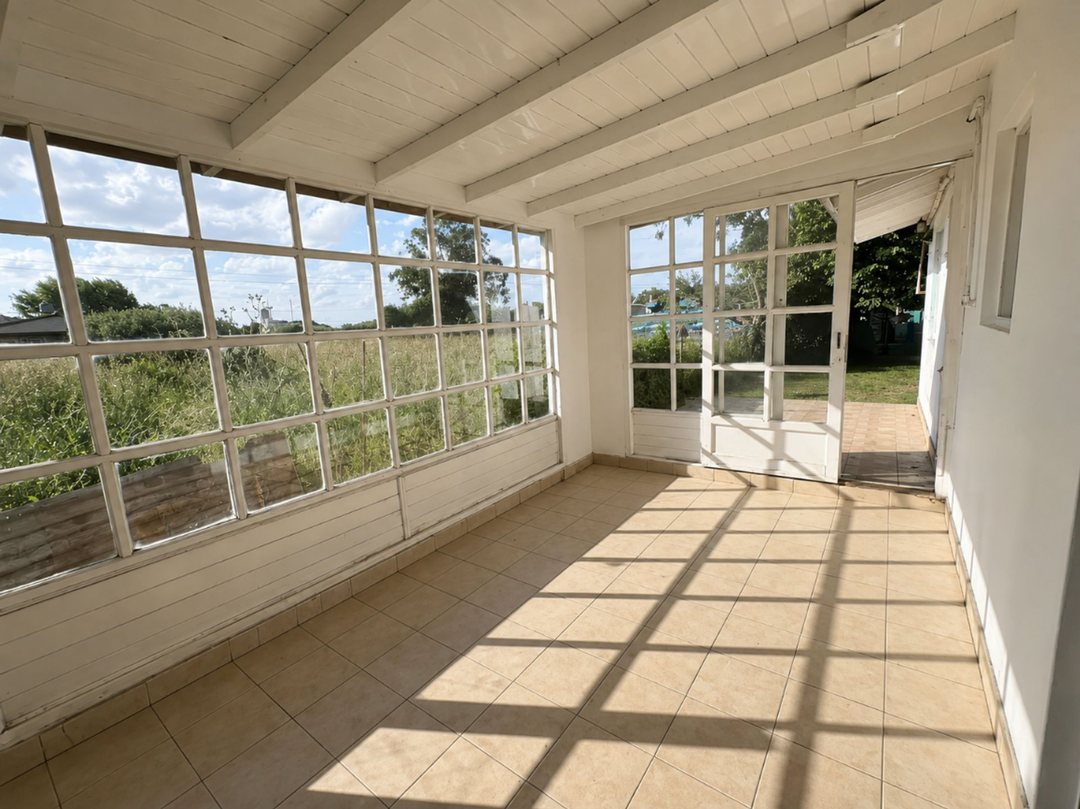 VENTA CASA 3 AMBIENTES CON PARQUE EN SAN JACINTO