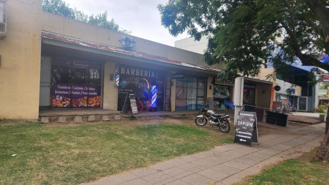 VENTA LOCAL COMERCIAL SOBRE AV RAFEL NUÑEZ