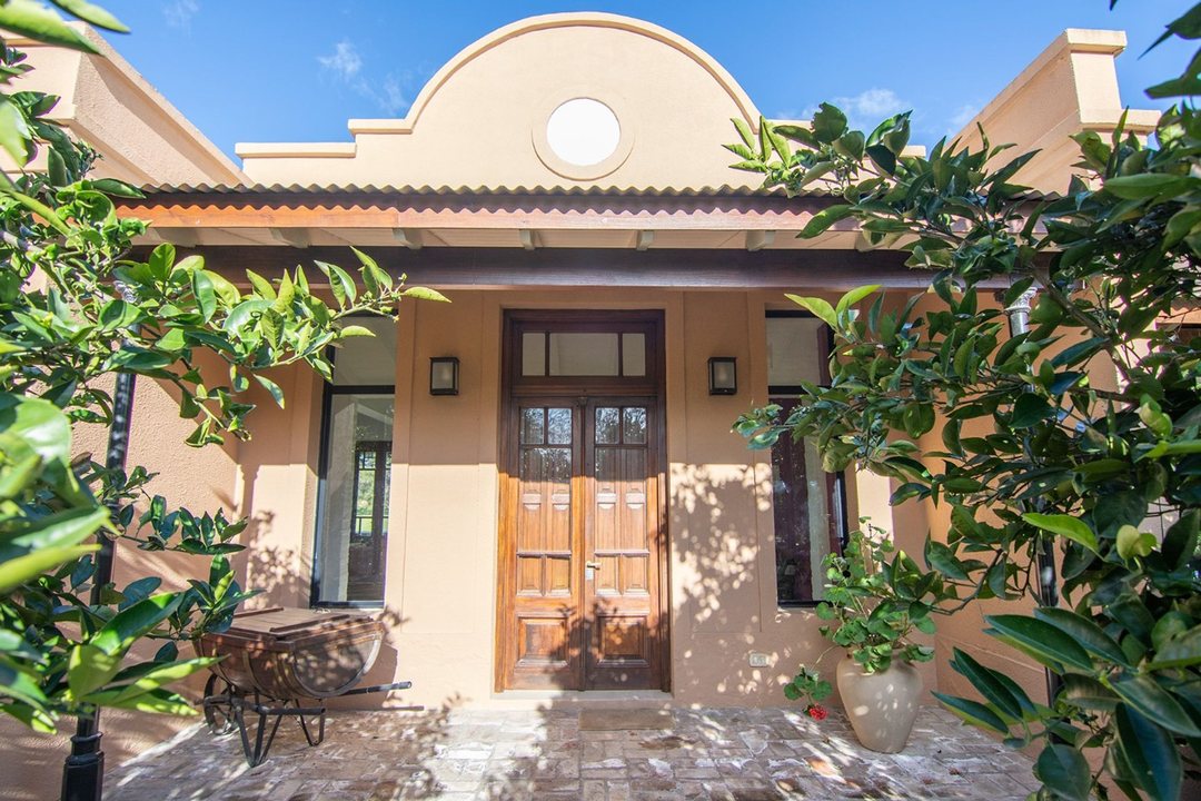 Casa de campo en B° Santa Catalina, Opendoor