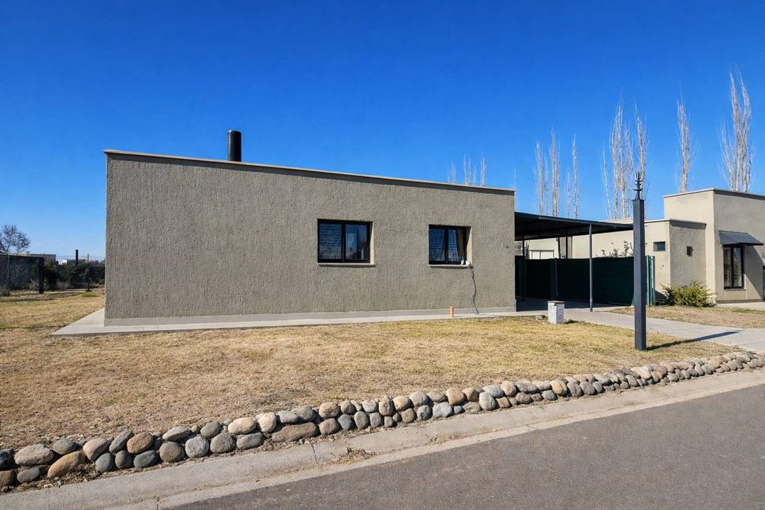 CASA ALBA DE TANQAY RUSSELL MAIPU MENDOZA