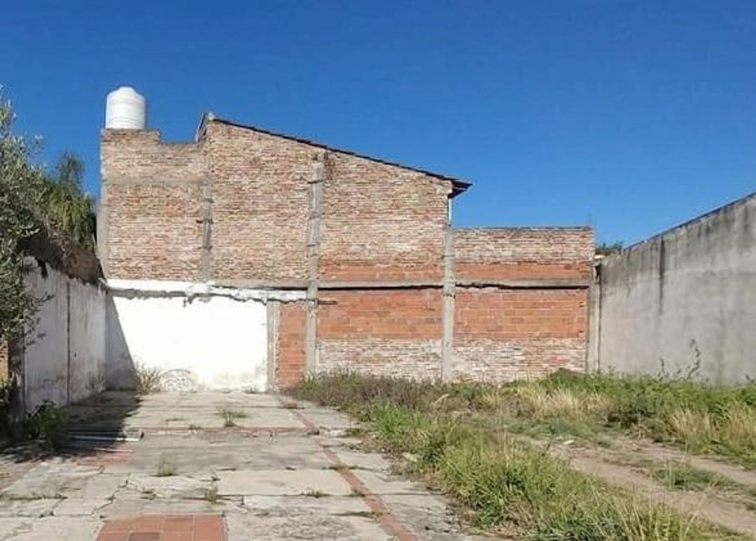 PH.   A DEMOLER (LOTE 191 M2)