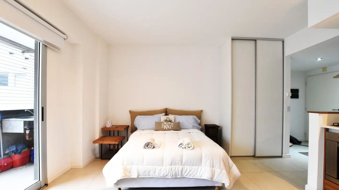 VENTA MONOAMBIENTE LAS CAÑITAS BALCON GIMNASIO