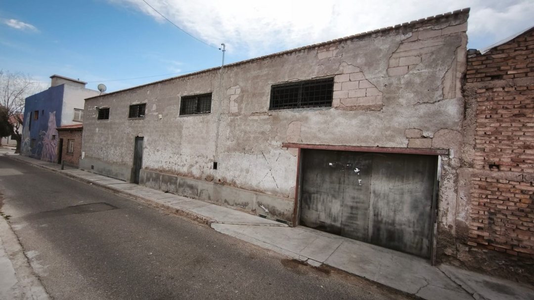 EXCELENTE GALPÓN MULTIPROPÓSITO EN VENTA
