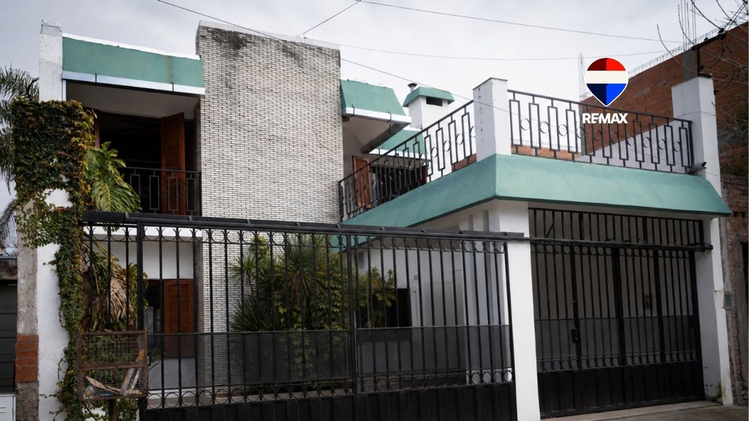 CASA EN VENTA 4 DORMITORIOS ZONA DELMI