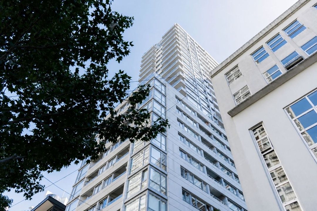 DEPTO EN VENTA 2 AMB CON BALCÓN Y COCHERA -PALERMO