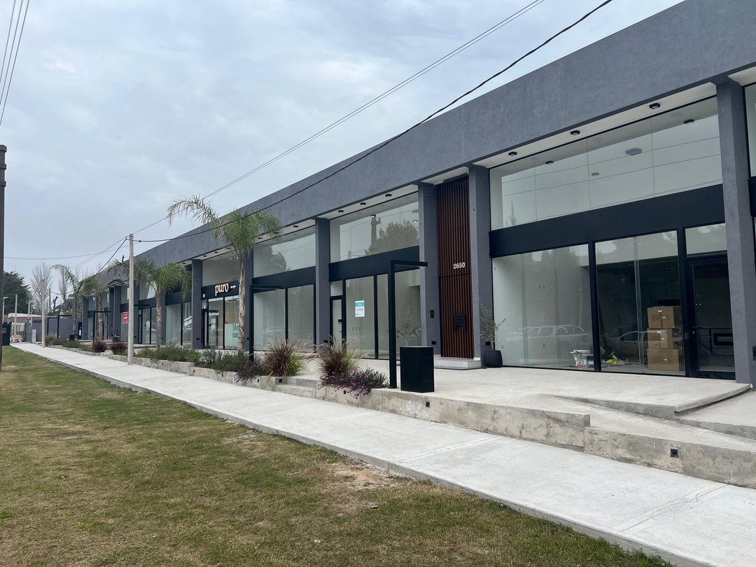 Oficina con Cochera en Venta en Gorina