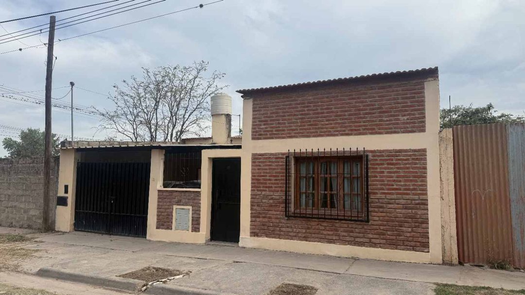 VENTA DE CASA 3 DORMITORIOS, 200 m2 SAN PEDRITO