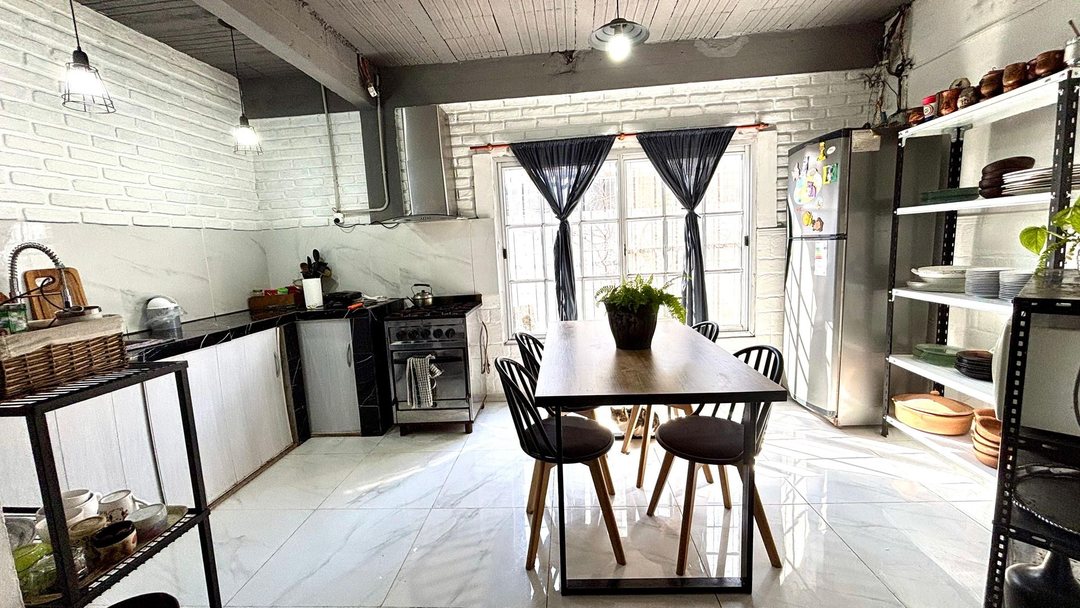 CASA EN VENTA 7 AMBIENTES BOSQUES FLORENCIO VARELA