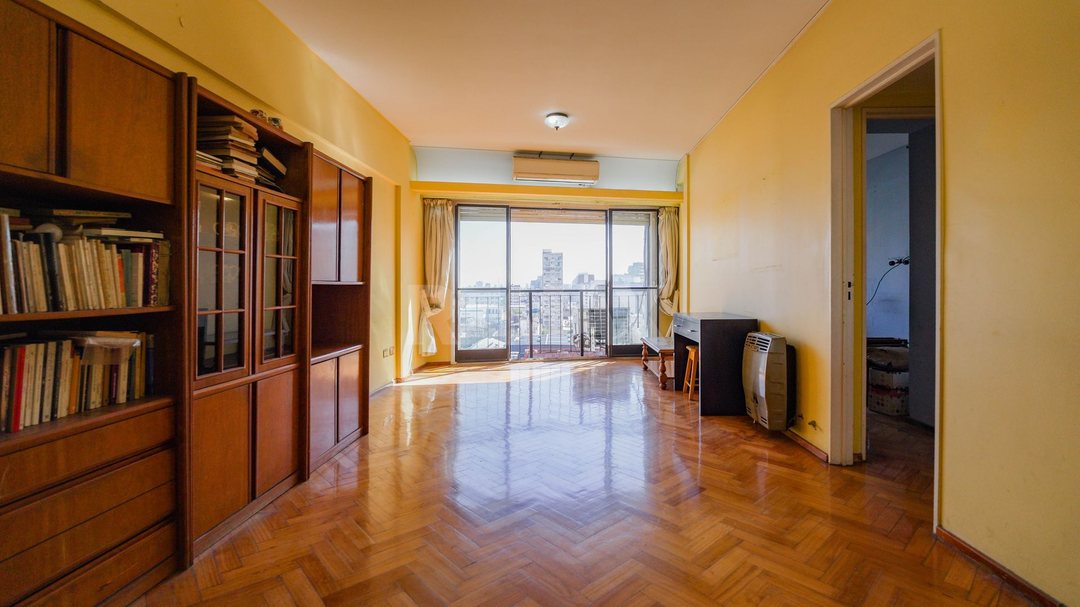 Venta departamento 4 ambientes c/dep. en Caballito