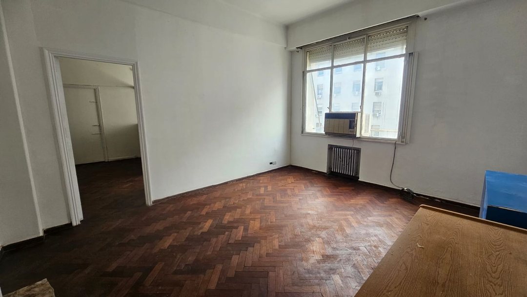 VENTA DE OFICINAS AL FRENTE SAN NICOLAS